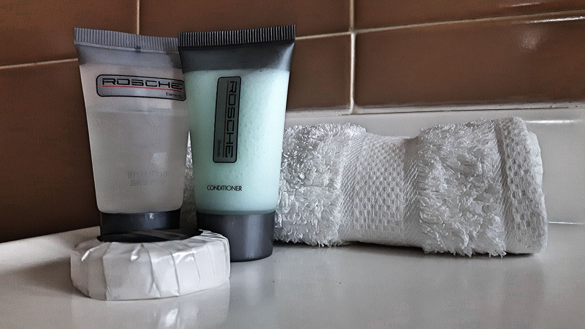 20161209_125233_Bathroom Toiletries